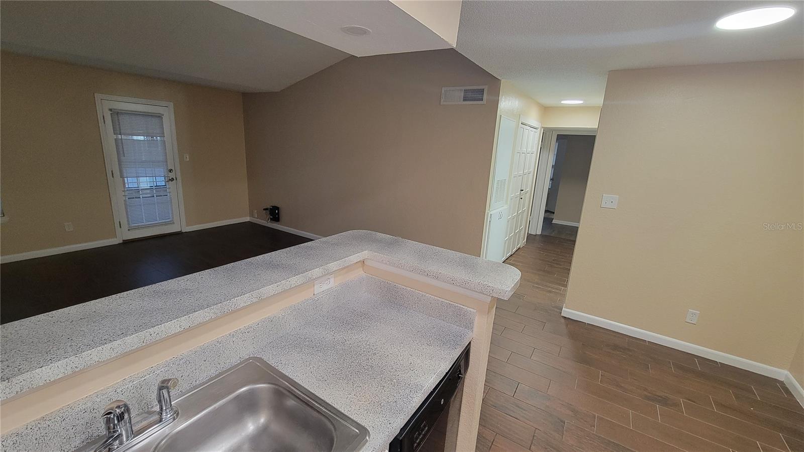 5600 DEVONBRIAR WAY #N202, ORLANDO, FL — photo 9