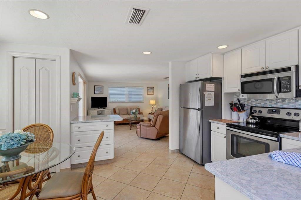 6154 MIDNIGHT PASS RD #C12, SARASOTA, FL — photo 3