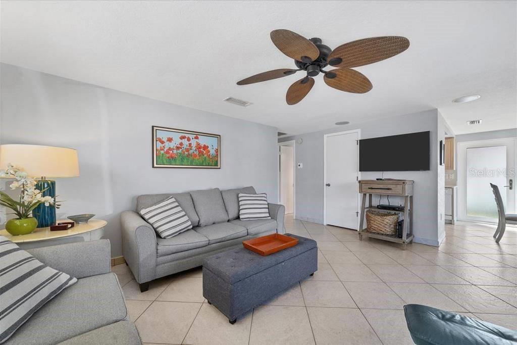 6154 MIDNIGHT PASS RD #B04, SARASOTA, FL — photo 3