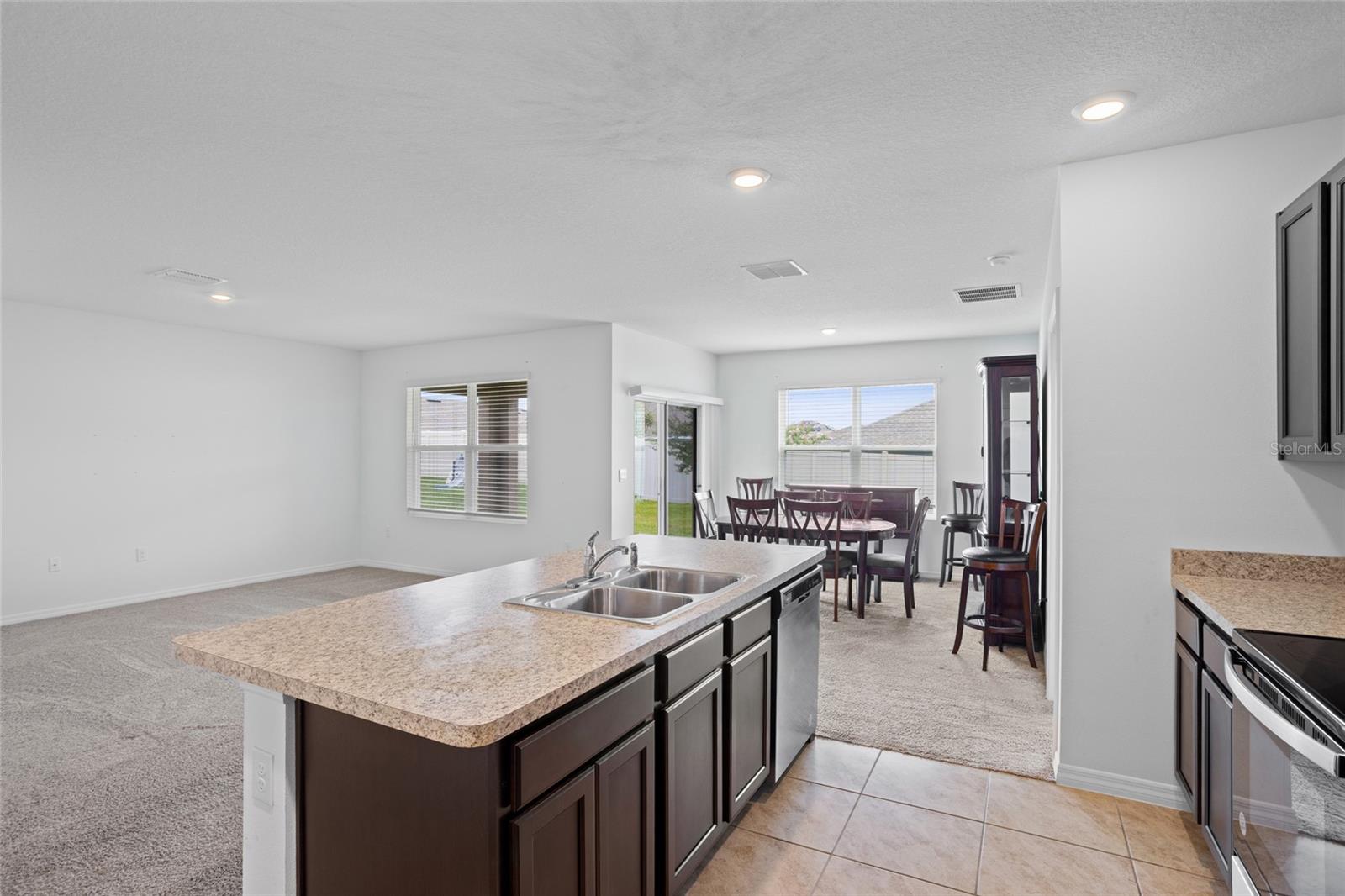2143 KALIN WAY, TAVARES, FL — photo 39