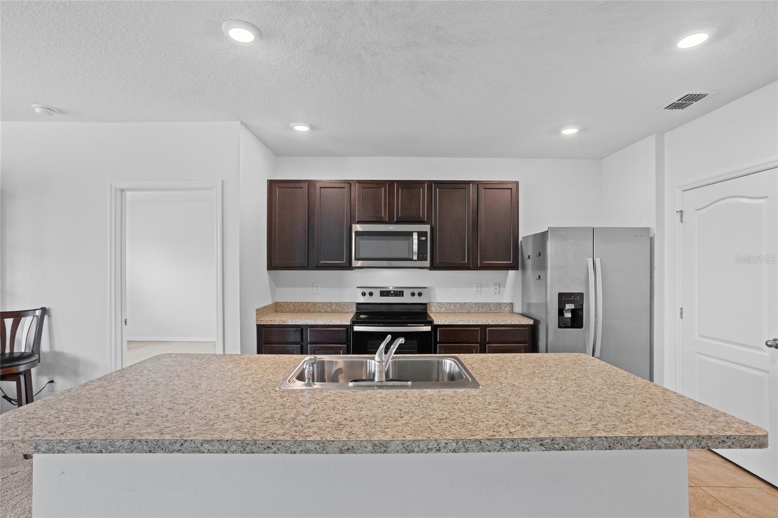 2143 KALIN WAY, TAVARES, FL — photo 43