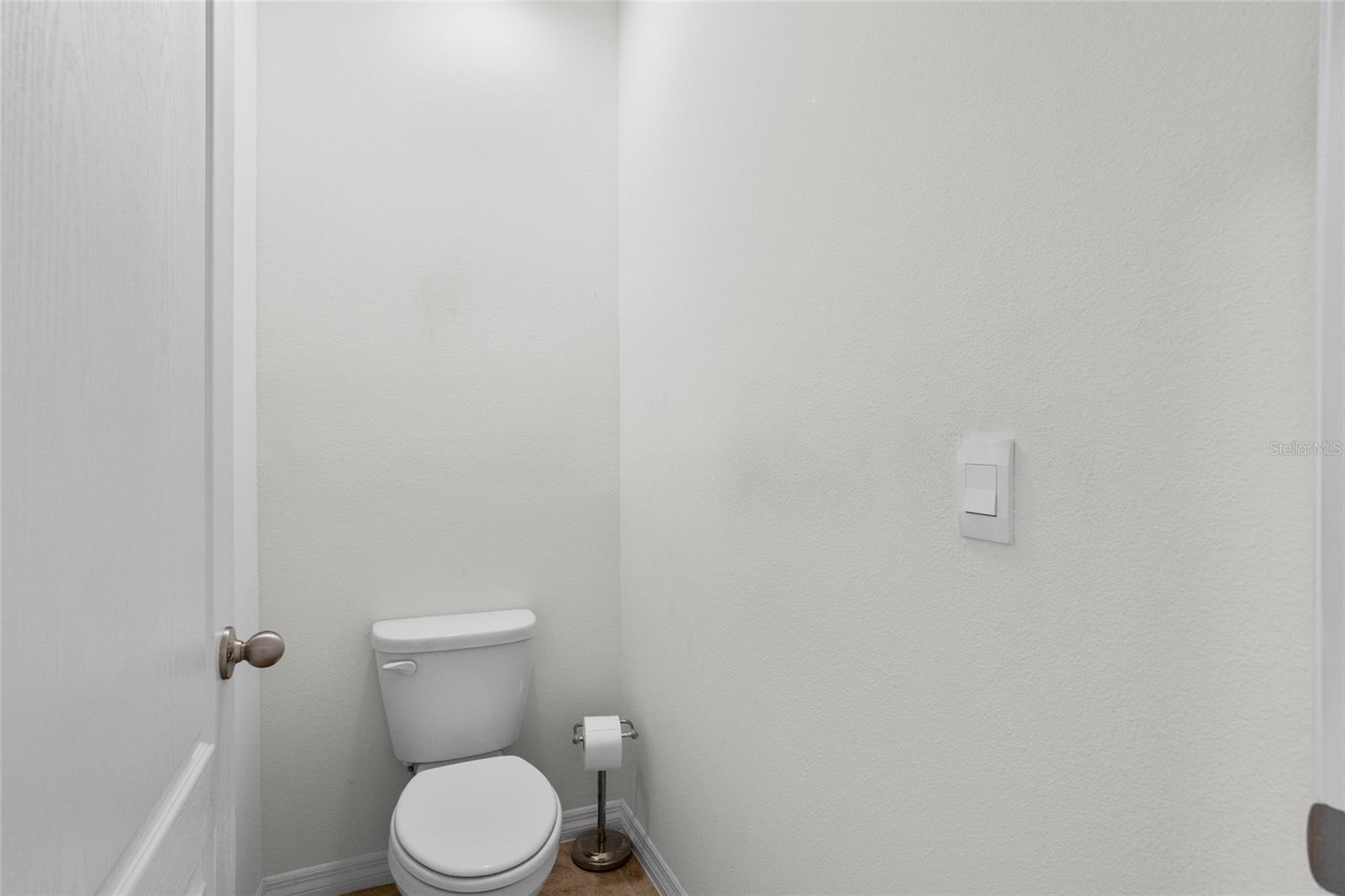 2143 KALIN WAY, TAVARES, FL — photo 53