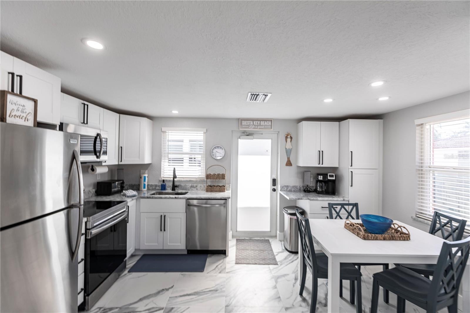 6154 MIDNIGHT PASS RD #C16, SARASOTA, FL — photo 12