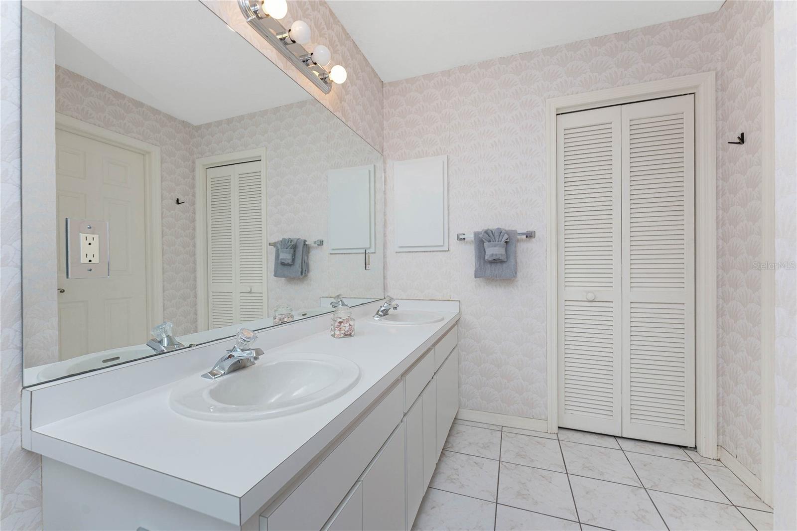 21 BUNKER LN, ROTONDA WEST, FL — photo 73