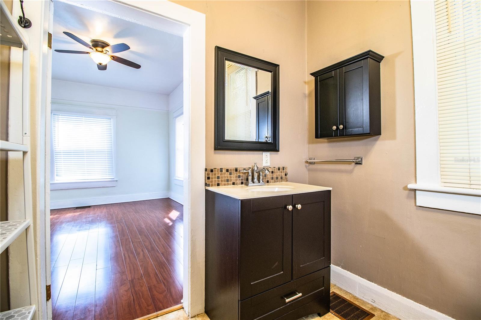 1919 W NORTH A ST, TAMPA, FL — photo 21