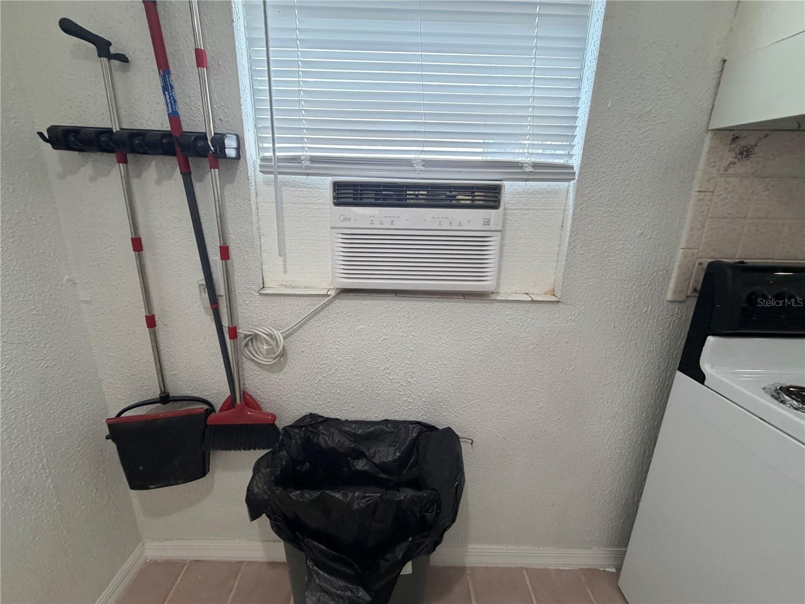 1919 W NORTH A ST, TAMPA, FL — photo 43