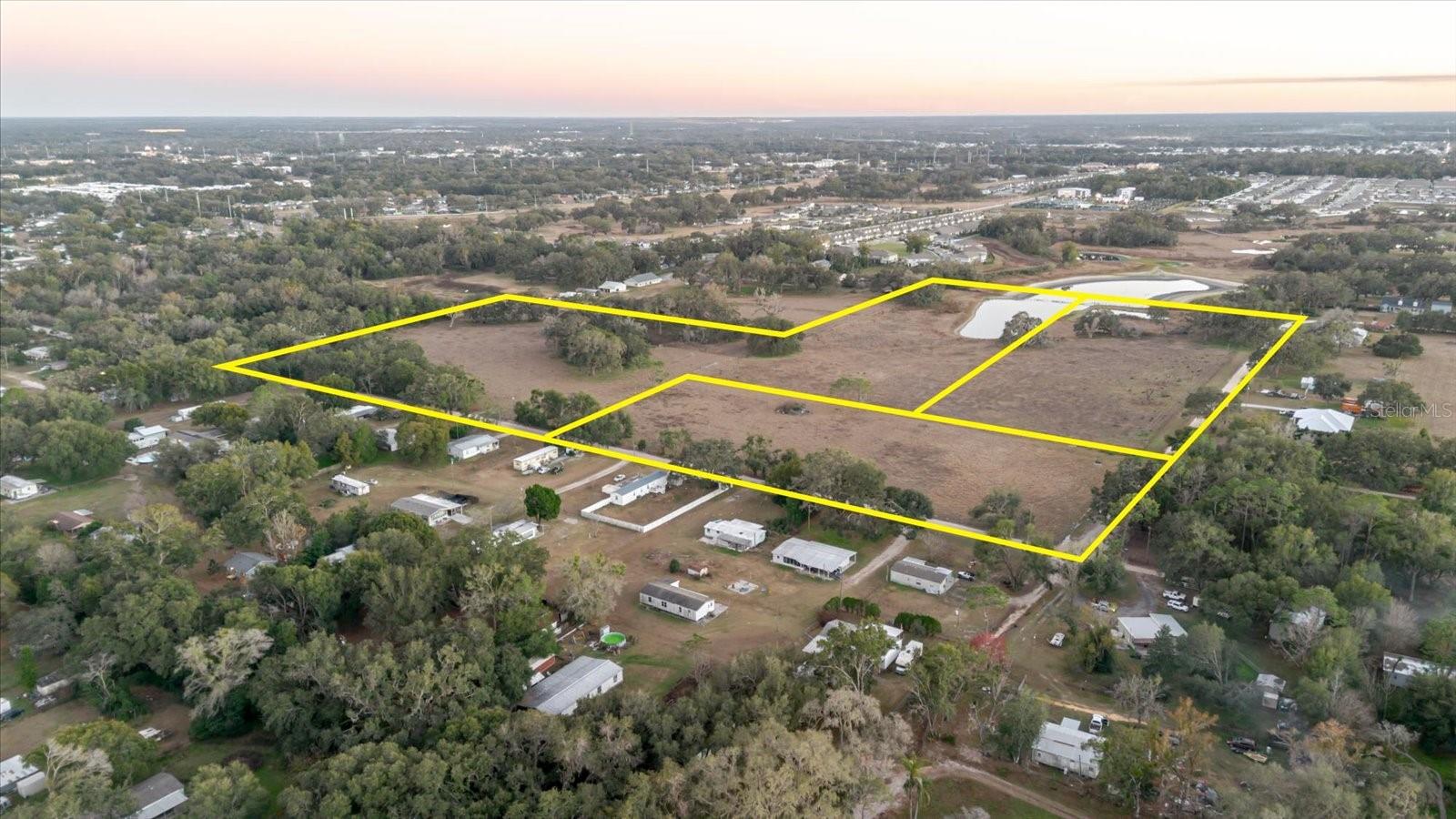 36630 SUNSHINE RD, ZEPHYRHILLS, FL — photo 2