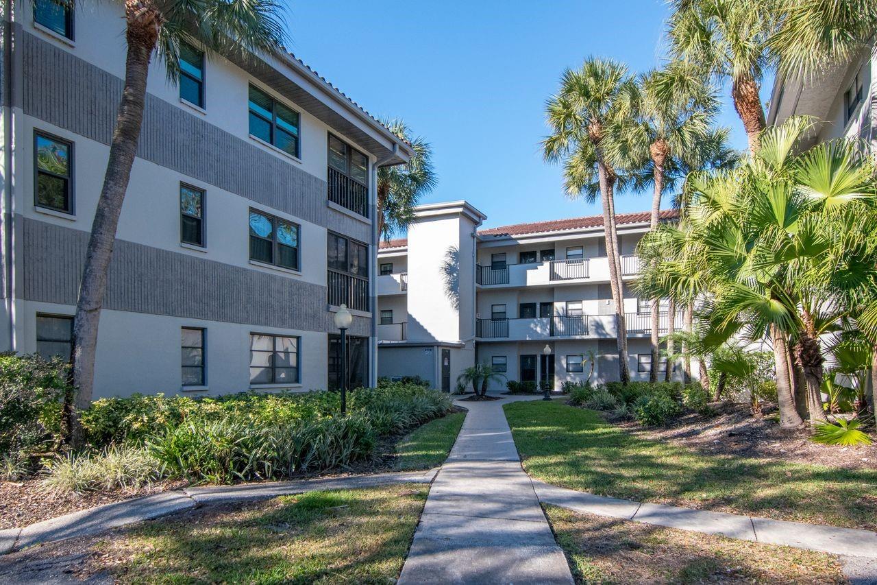 2650 COUNTRYSIDE BLVD #F303, CLEARWATER, FL — photo 2