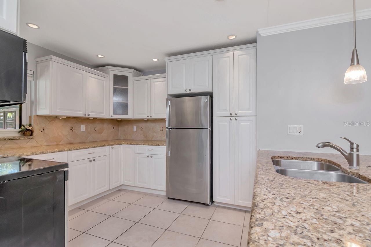 2650 COUNTRYSIDE BLVD #F303, CLEARWATER, FL — photo 17