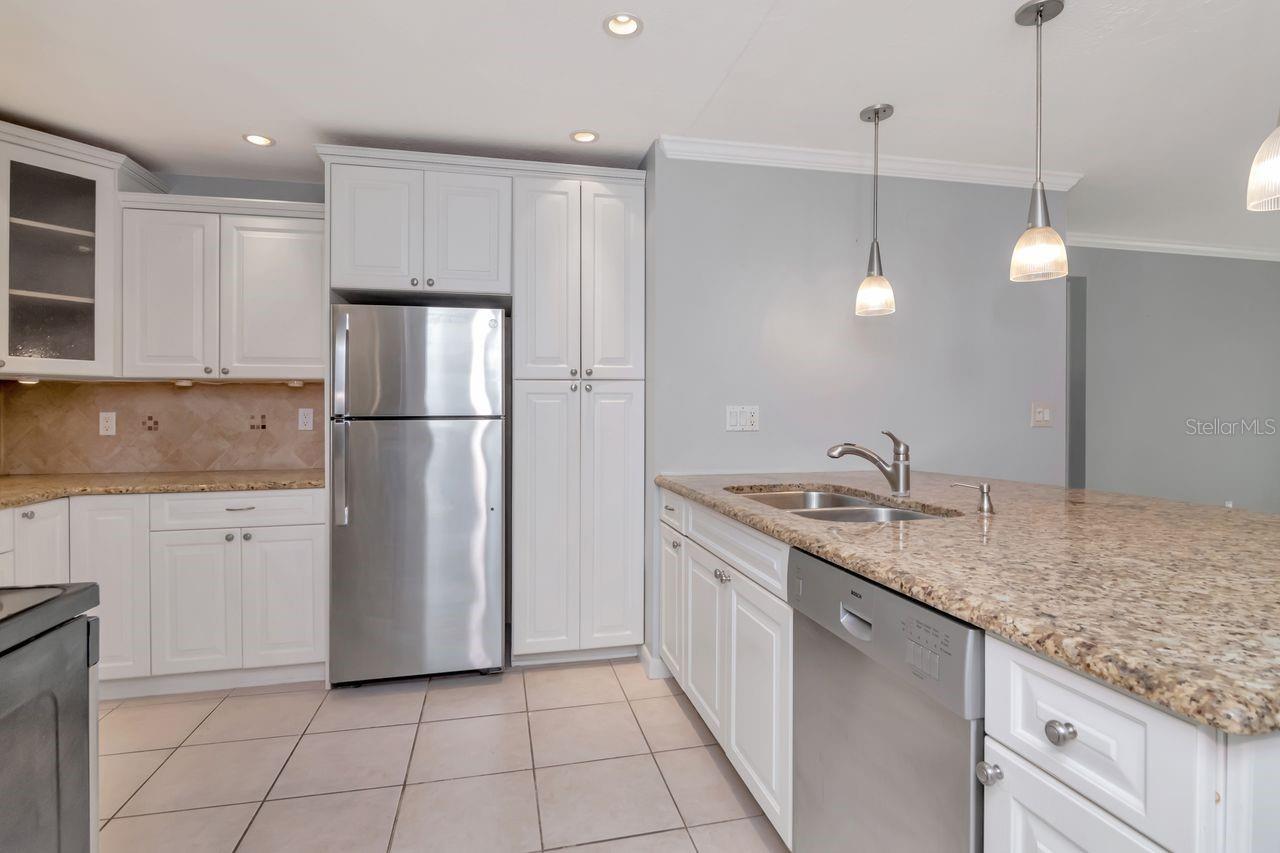 2650 COUNTRYSIDE BLVD #F303, CLEARWATER, FL — photo 21