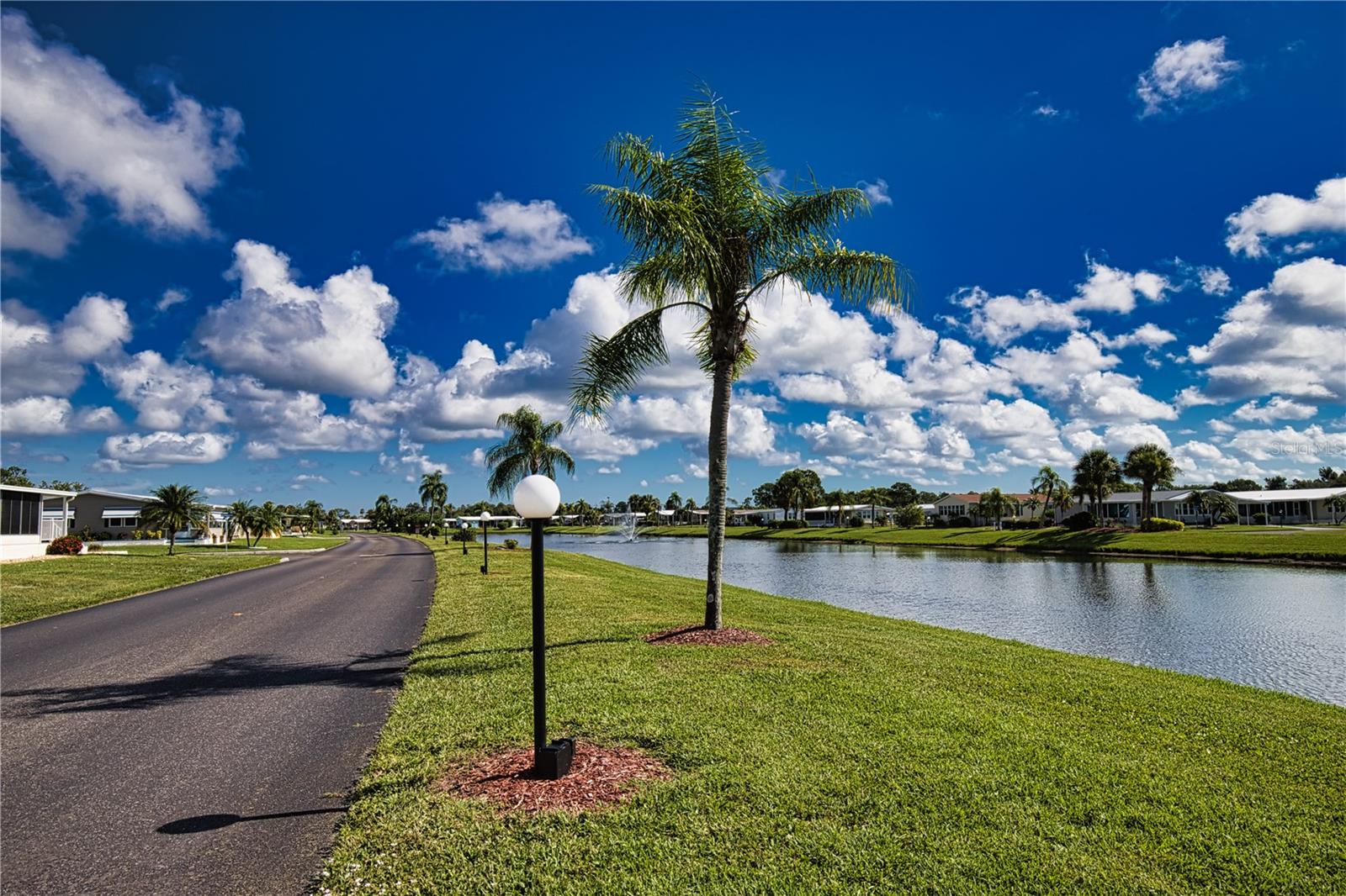 537 LA PLAYA CIR, NORTH PORT, FL — photo 69