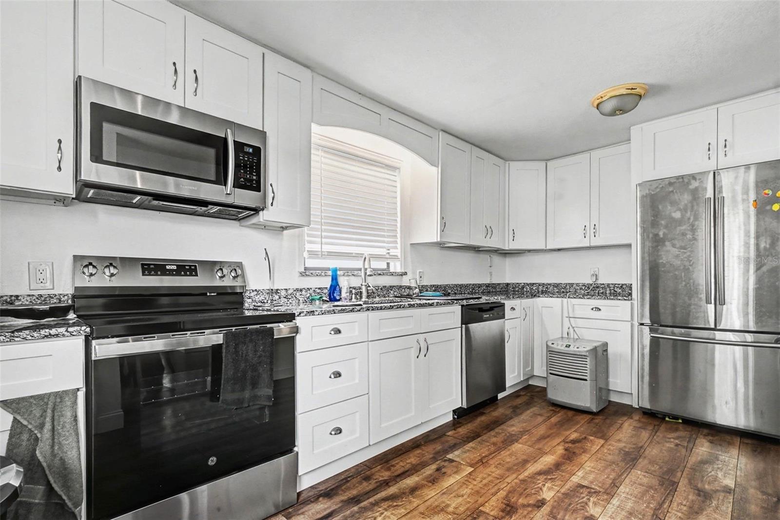 55316 CLAIRE ST, ASTOR, FL — photo 22