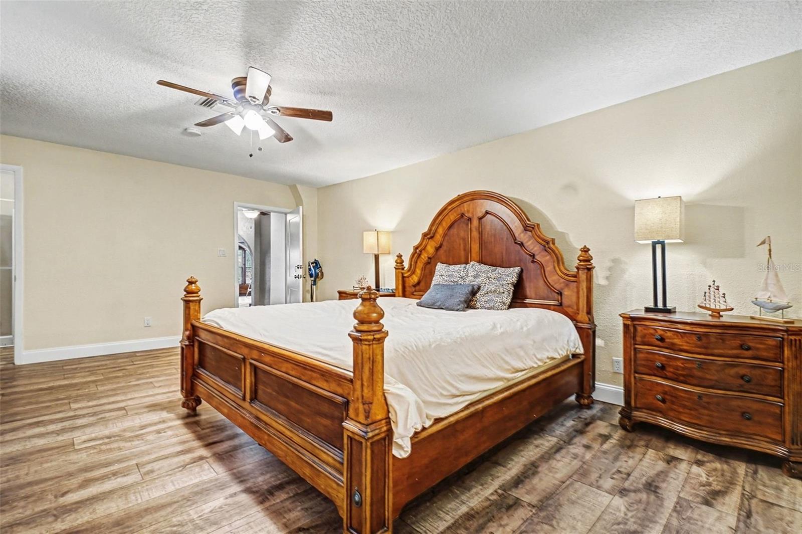 55316 CLAIRE ST, ASTOR, FL — photo 48