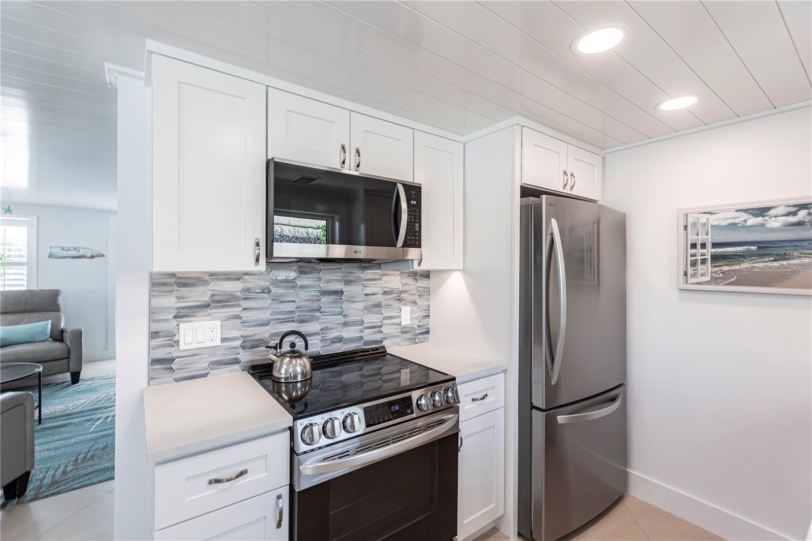 6154 MIDNIGHT PASS RD #A1, SARASOTA, FL — photo 21