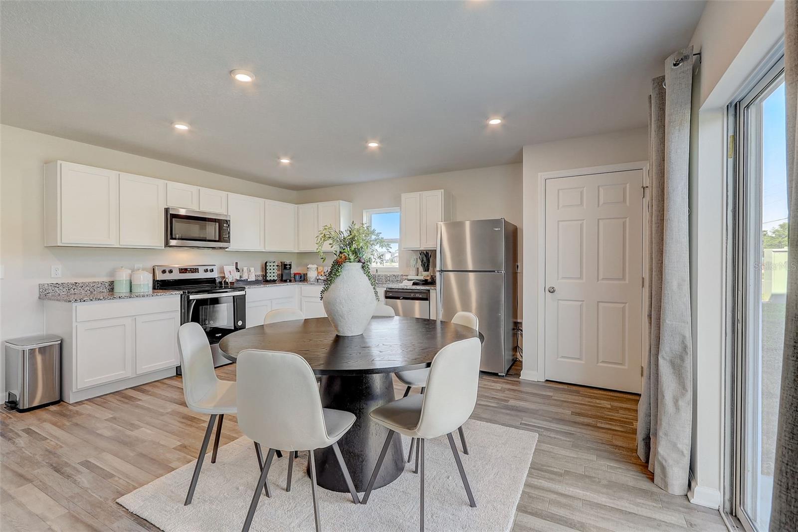 2060 GOLDEN BEAK DR, EAGLE LAKE, FL — photo 13