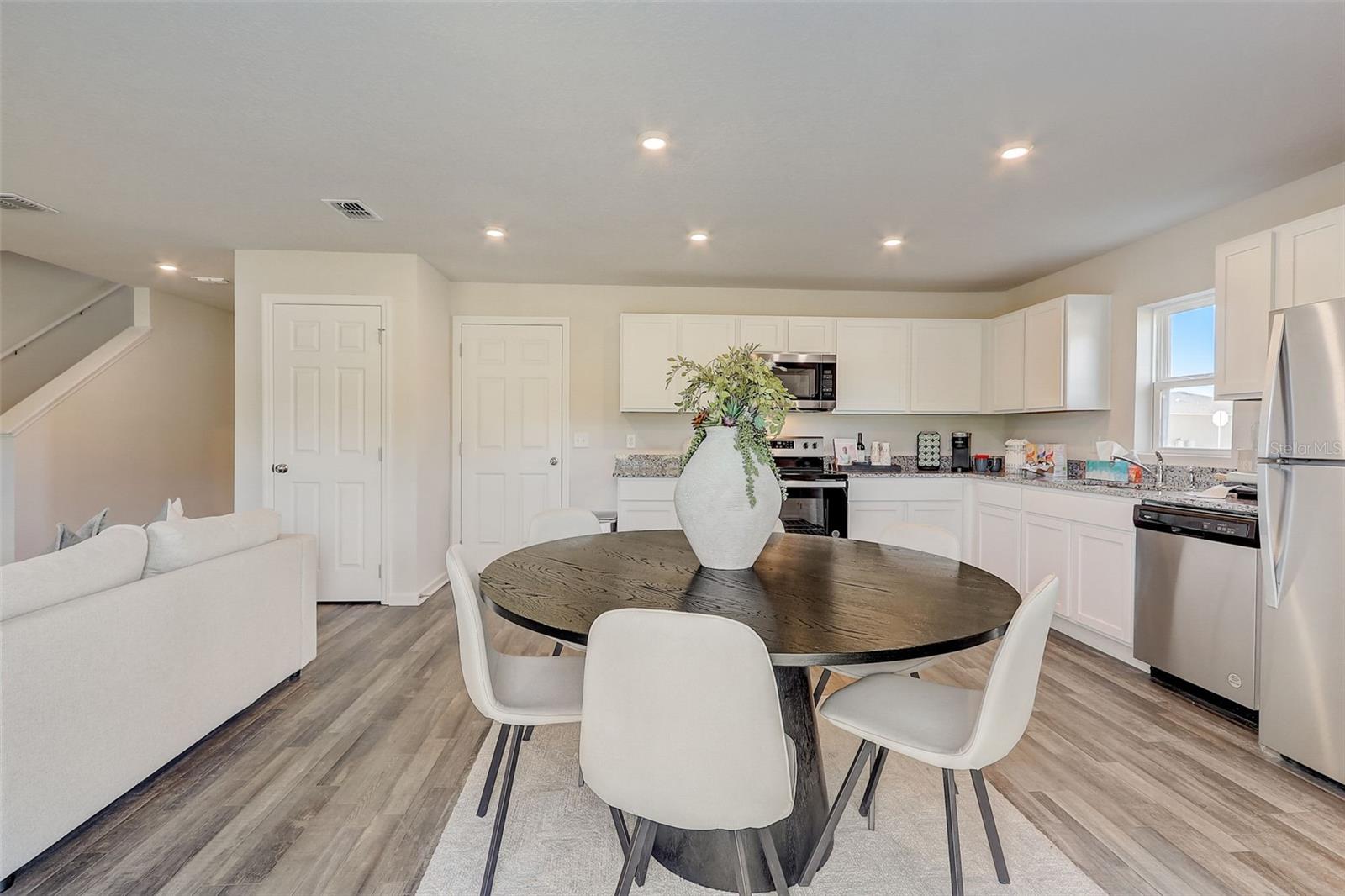 2060 GOLDEN BEAK DR, EAGLE LAKE, FL — photo 15