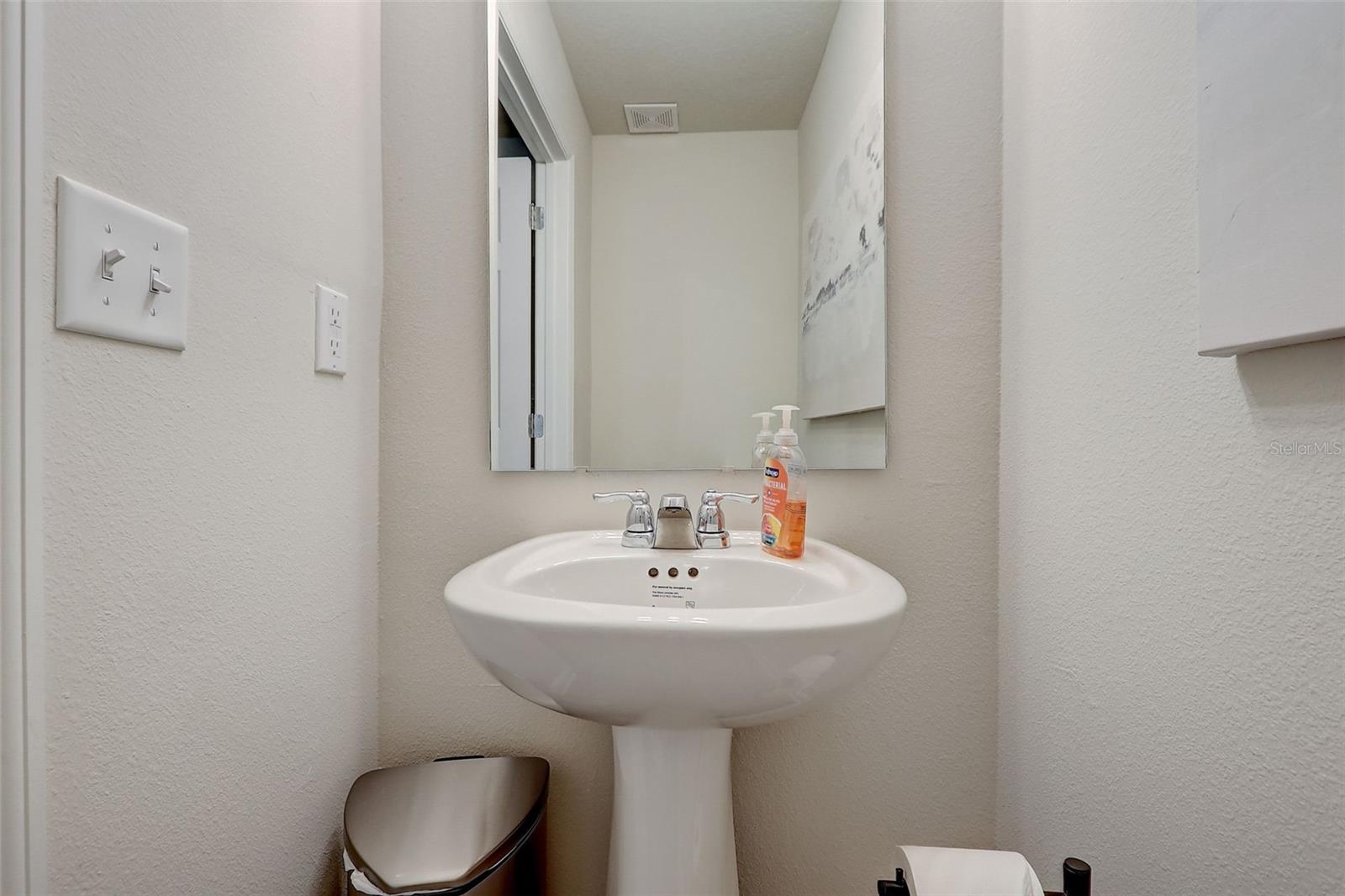 2060 GOLDEN BEAK DR, EAGLE LAKE, FL — photo 17