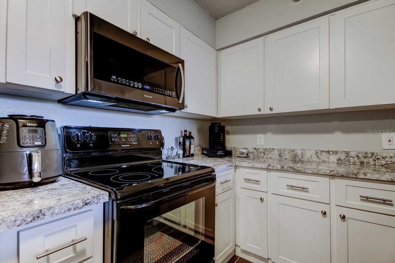 2333 FEATHER SOUND DR #B211, CLEARWATER, FL — photo 6