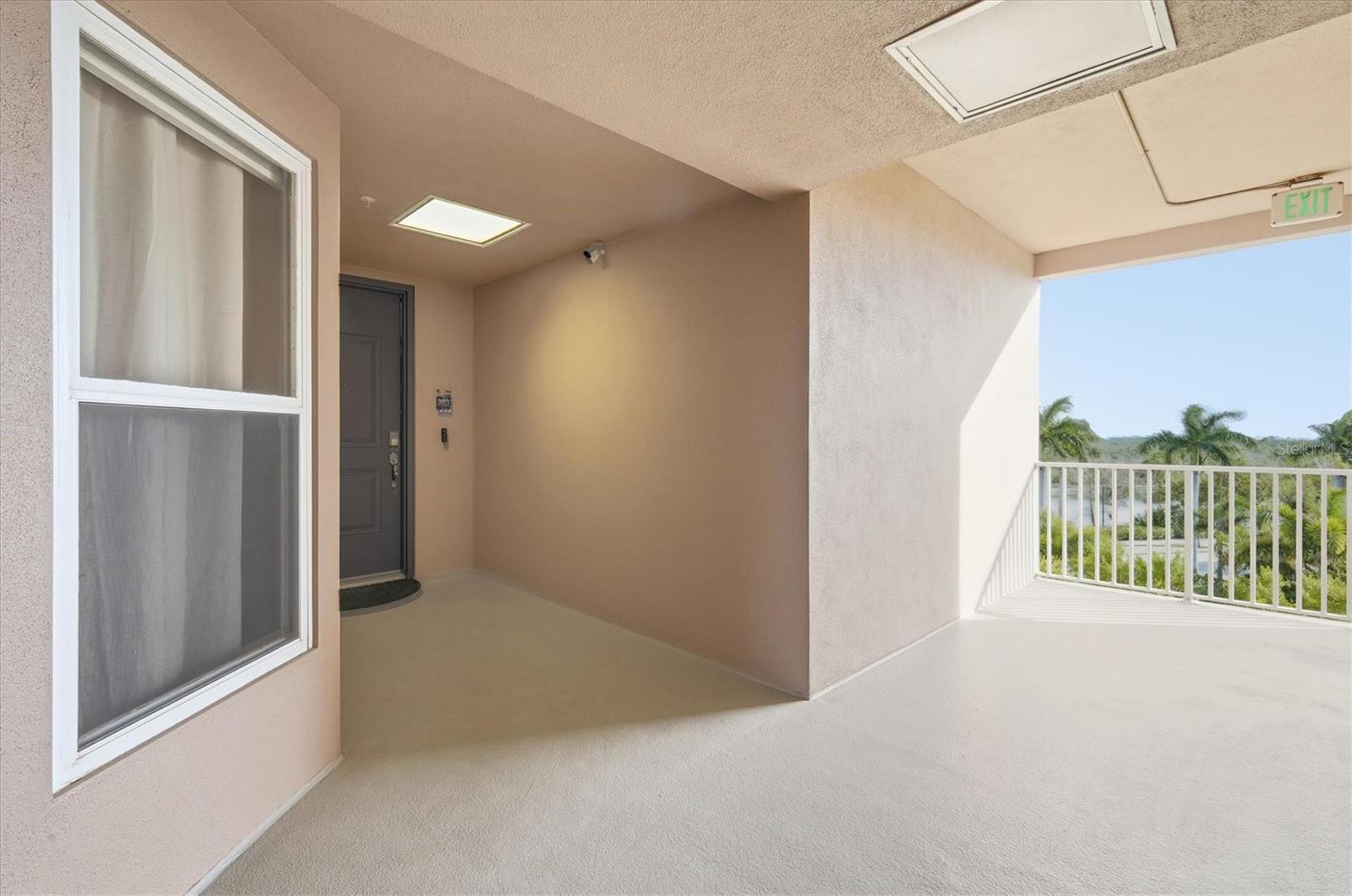 395 ARUBA CIR #303, BRADENTON, FL — photo 4