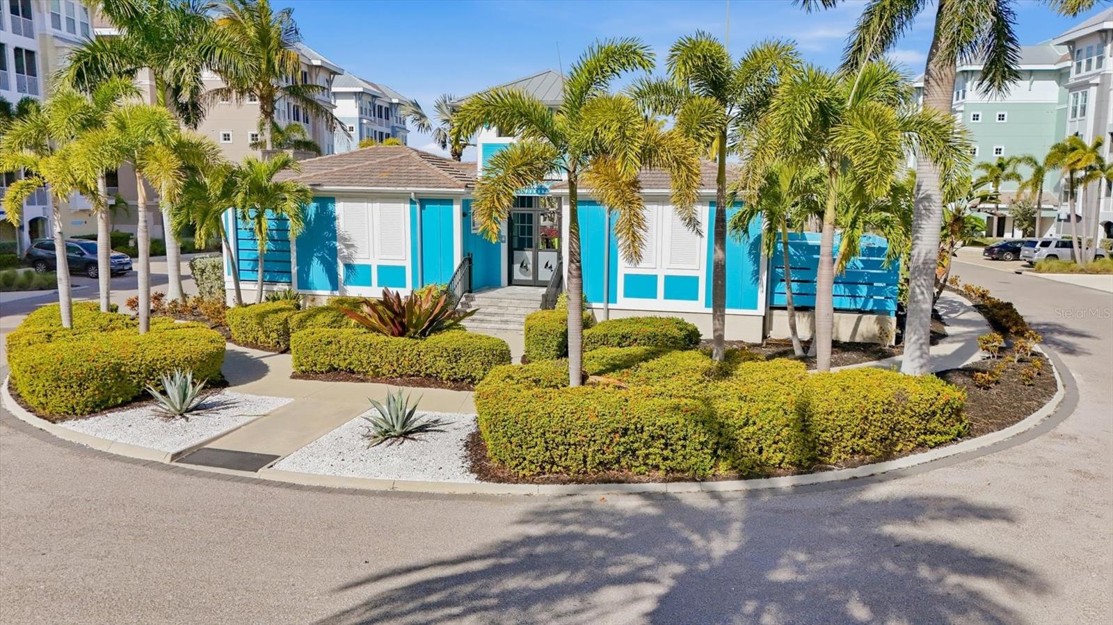 395 ARUBA CIR #303, BRADENTON, FL — photo 36