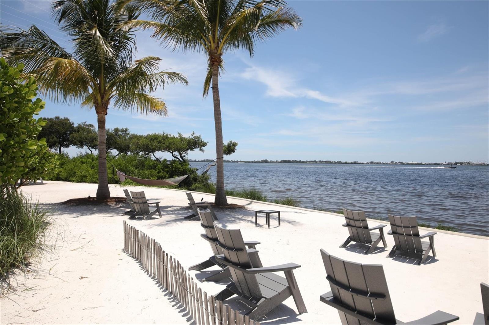 395 ARUBA CIR #303, BRADENTON, FL — photo 48