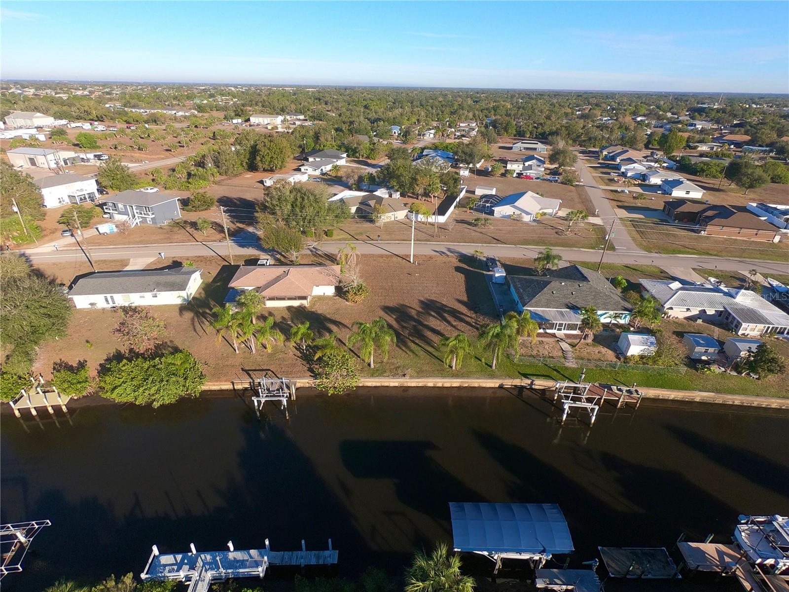 27193 VOYAGEUR DR, PUNTA GORDA, FL — photo 2