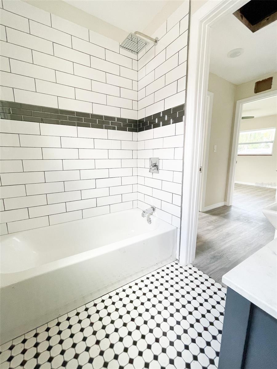 4537 10TH AVE S, ST PETERSBURG, FL — photo 10