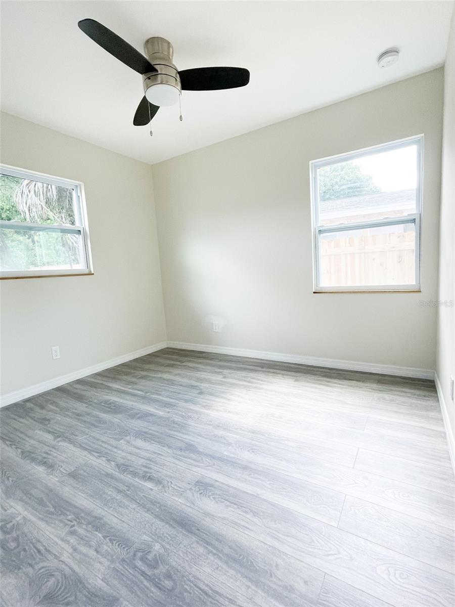 4537 10TH AVE S, ST PETERSBURG, FL — photo 13