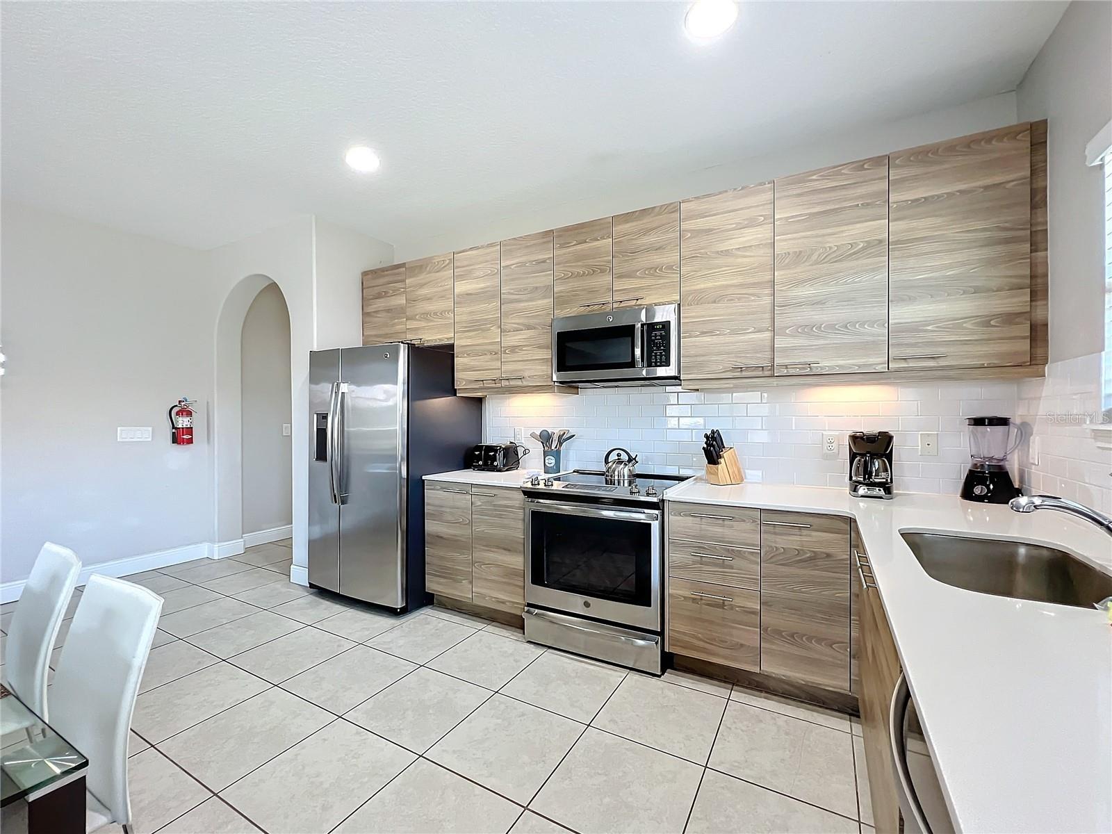 185 BROOKES PL, HAINES CITY, FL — photo 8