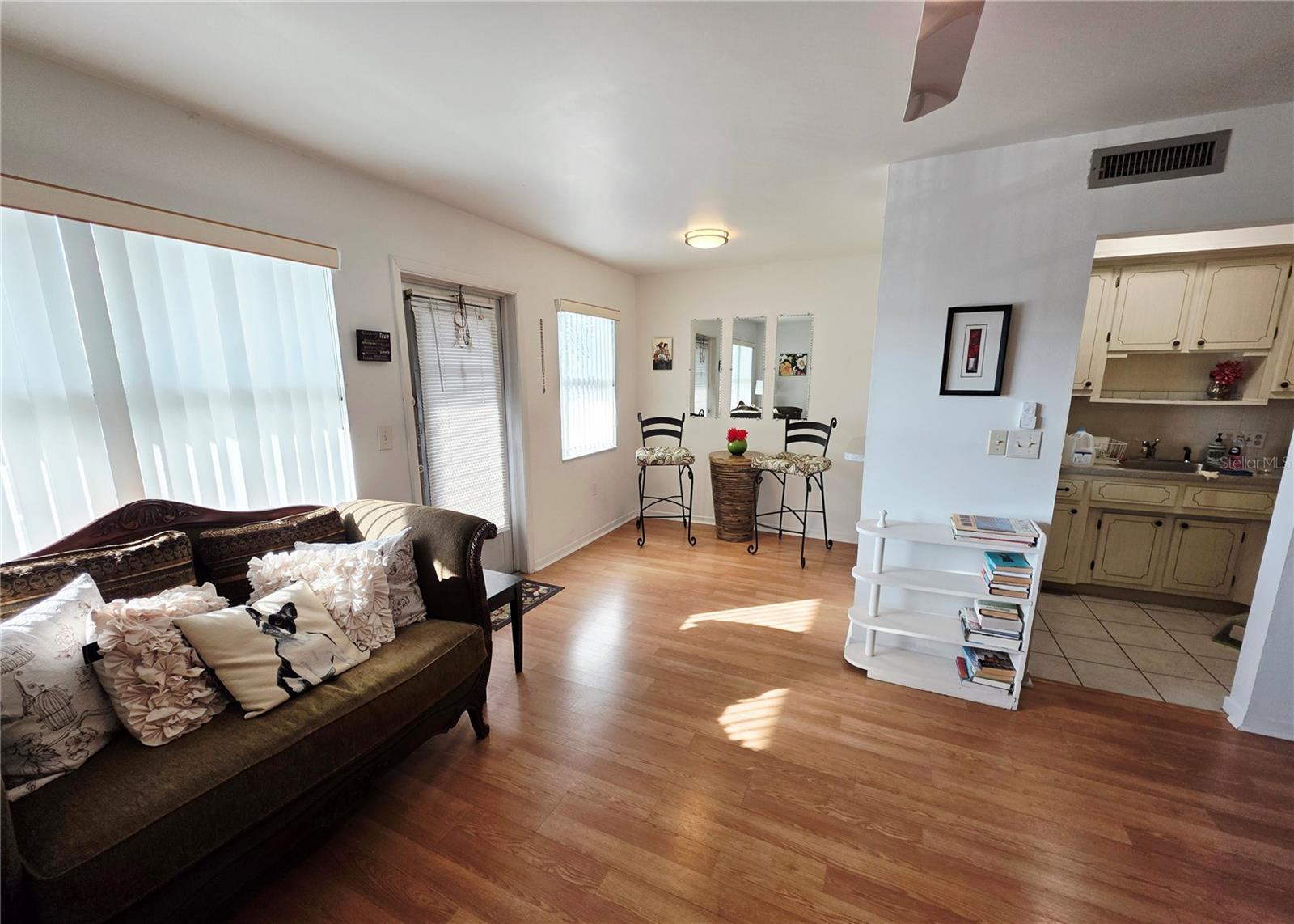 5945 21ST ST N #18, ST PETERSBURG, FL — photo 4