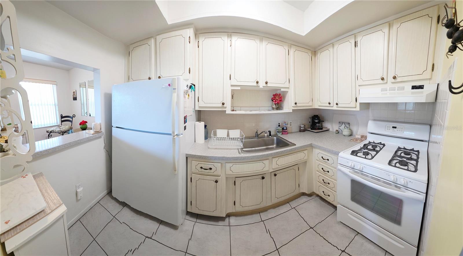 5945 21ST ST N #18, ST PETERSBURG, FL — photo 10