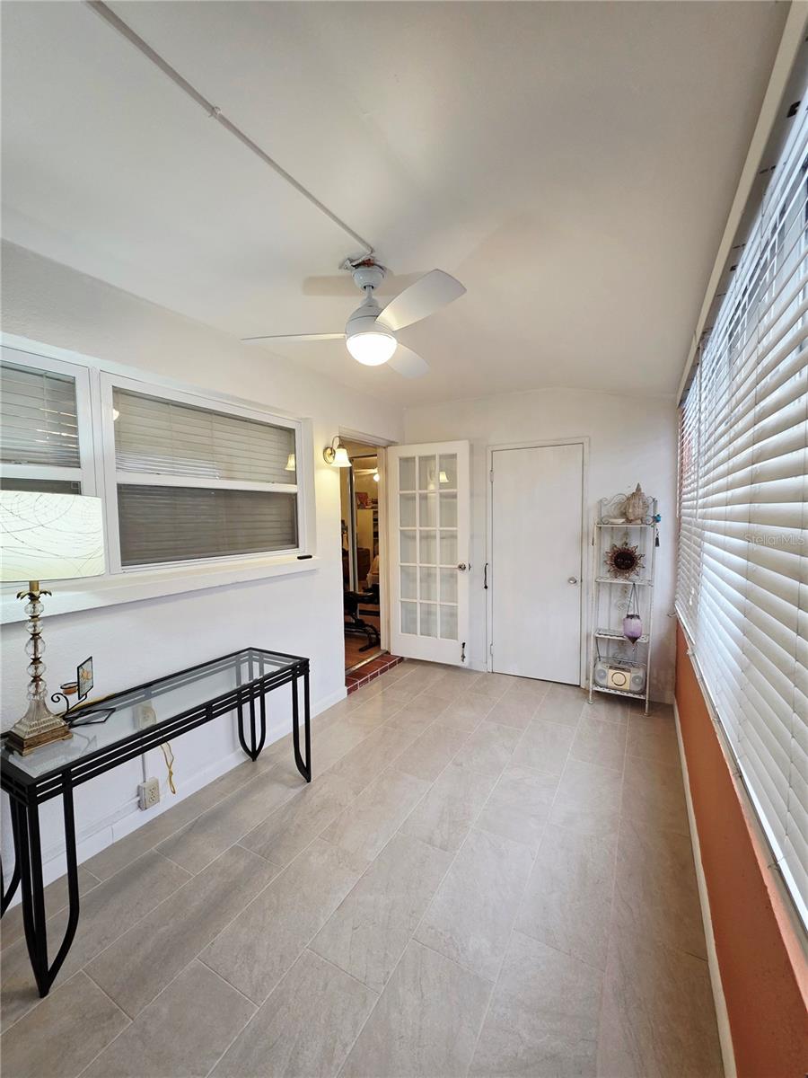 5945 21ST ST N #18, ST PETERSBURG, FL — photo 15