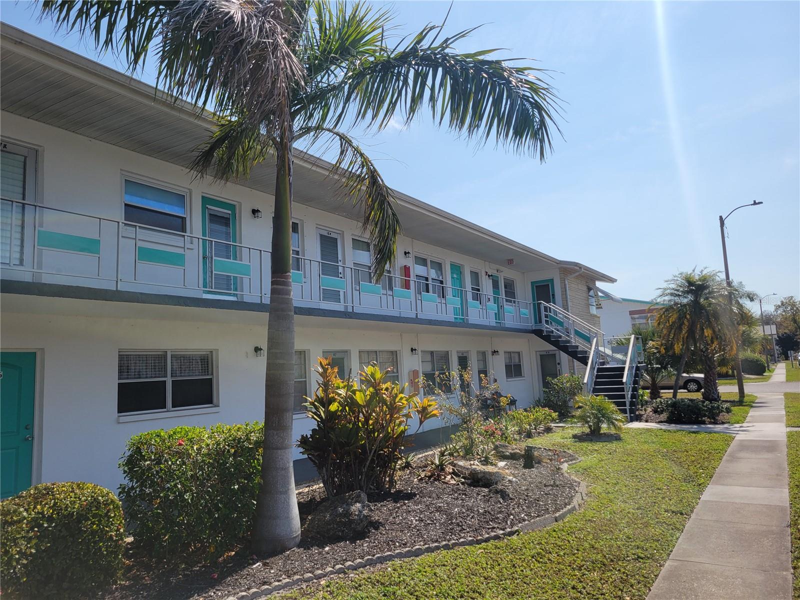 5945 21ST ST N #18, ST PETERSBURG, FL