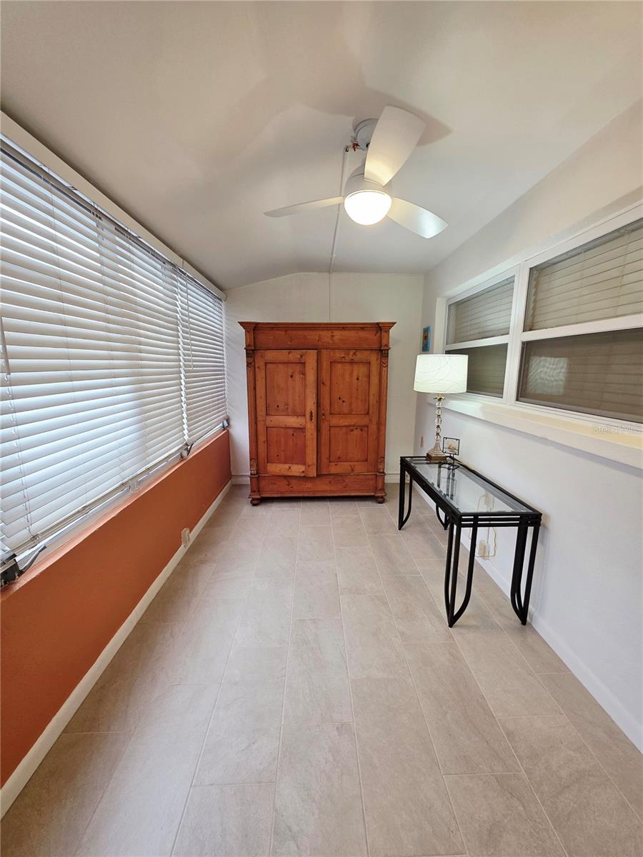 5945 21ST ST N #18, ST PETERSBURG, FL — photo 16