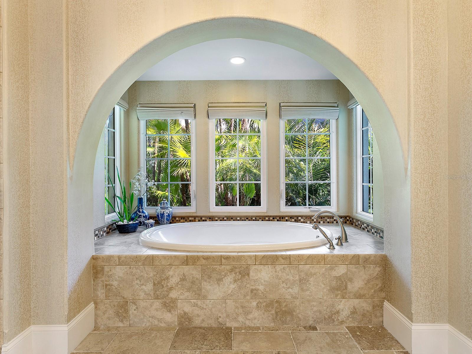 7951 MATERA CT, LAKEWOOD RANCH, FL — photo 33