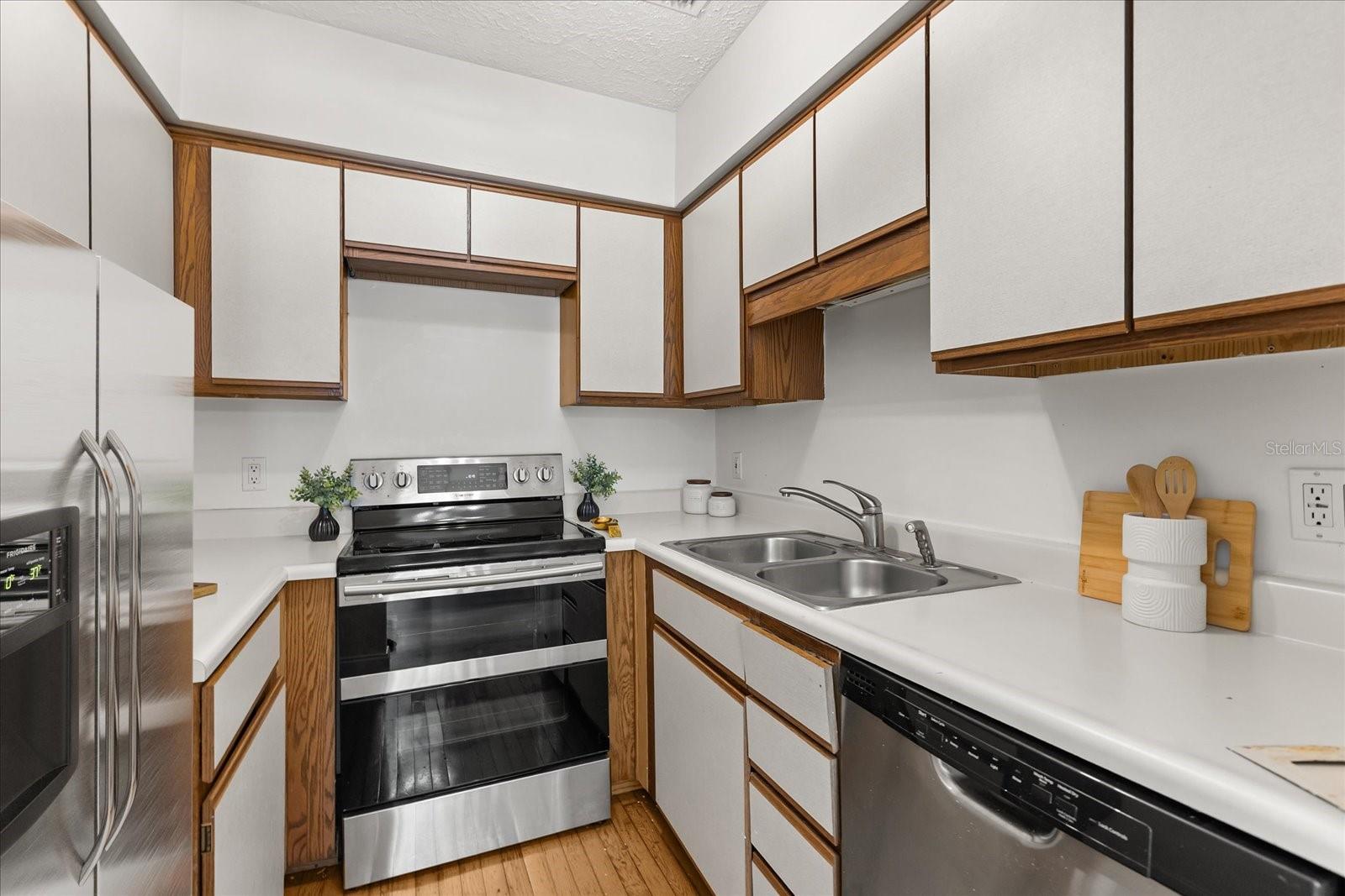494 W PAR ST, ORLANDO, FL — photo 11