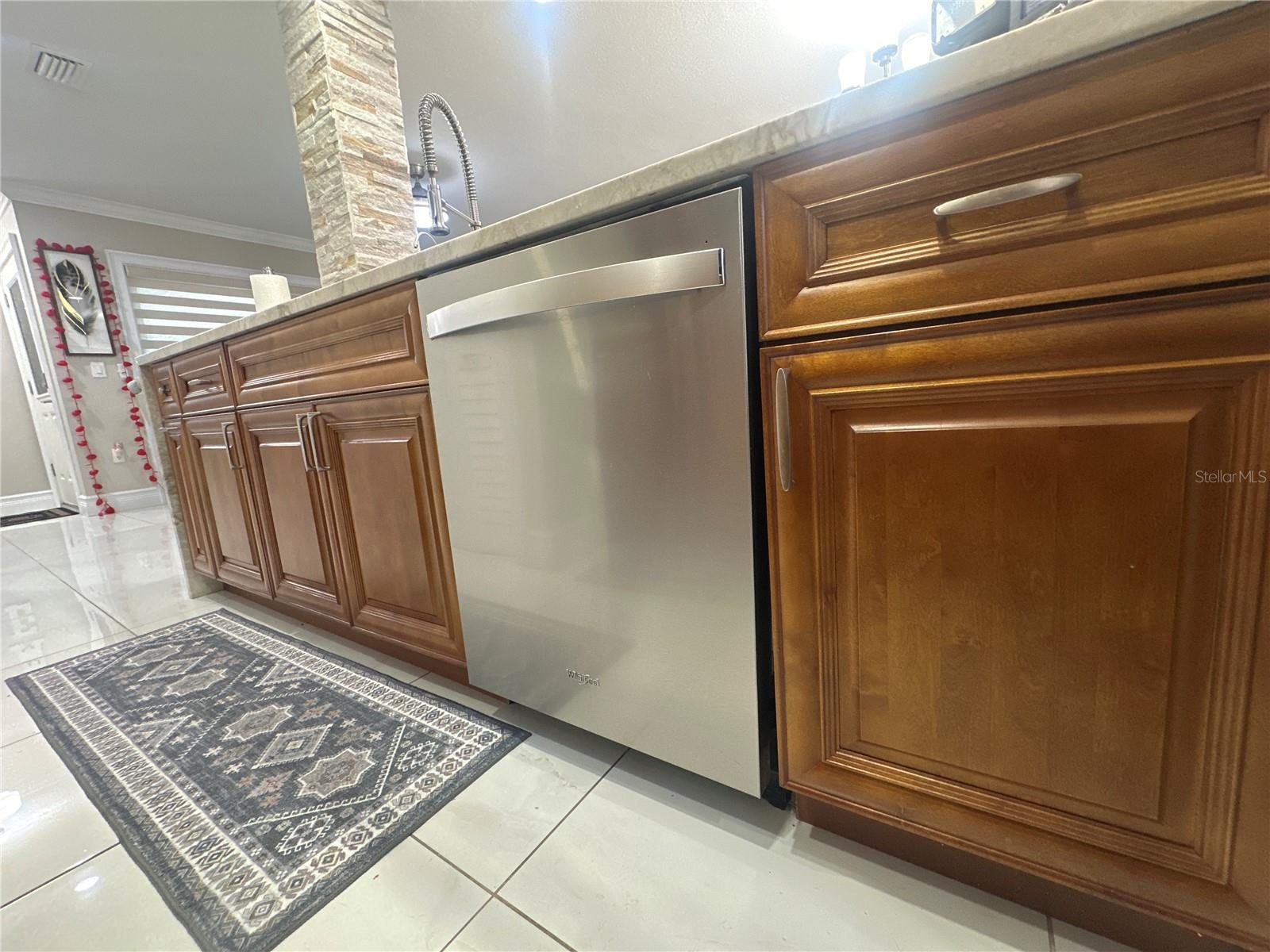 7009 SALINAS CT, TAMPA, FL — photo 38