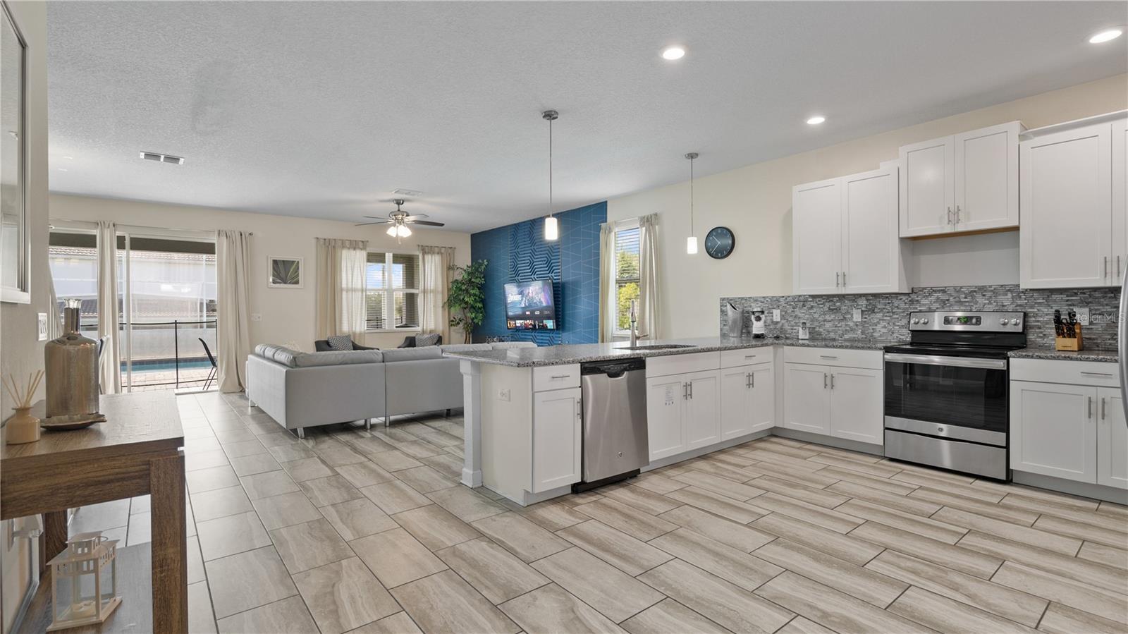 9098 HAZARD ST, DAVENPORT, FL — photo 14