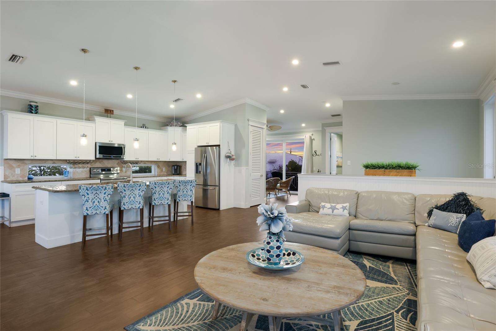 206 CHURCH AVE, BRADENTON BEACH, FL — photo 16