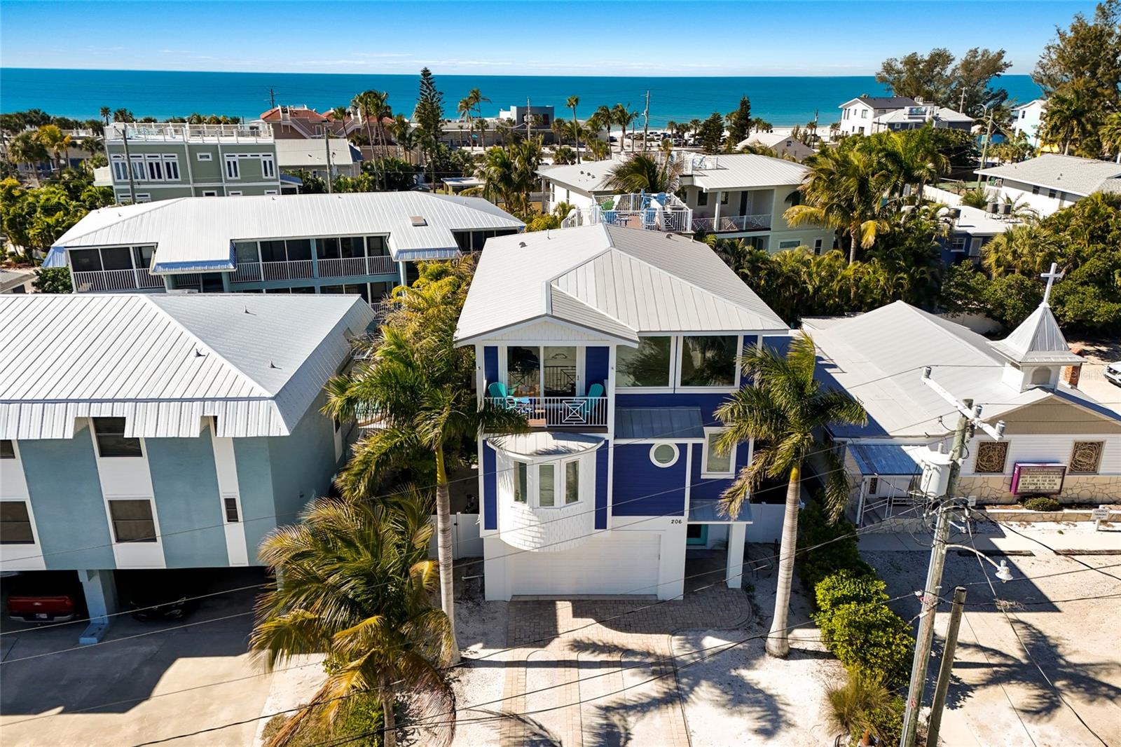 206 CHURCH AVE, BRADENTON BEACH, FL — photo 42