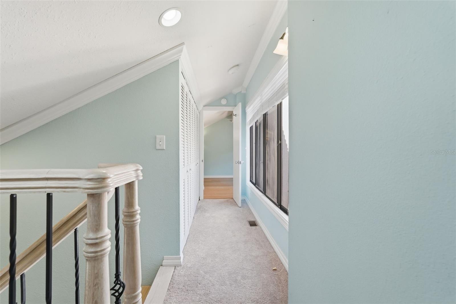 1310 PELICAN CREEK XING, ST PETERSBURG, FL — photo 20
