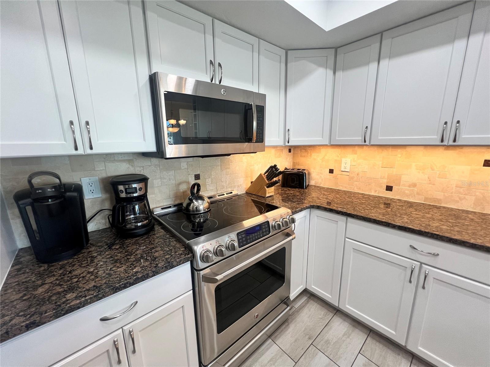 1001 POINT OF ROCKS RD #512, SARASOTA, FL — photo 12