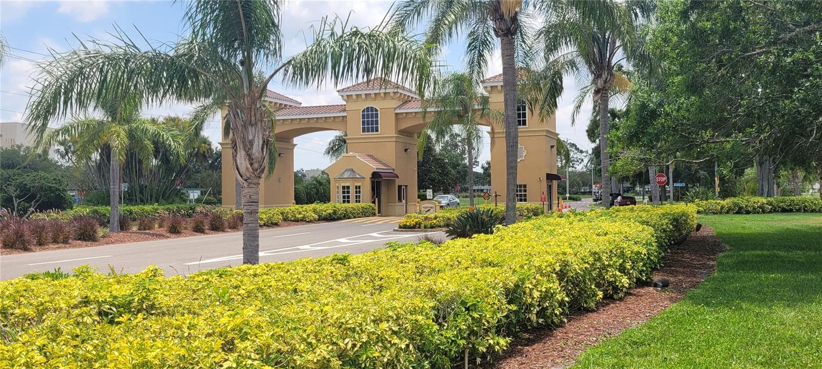 834 TREMONT GREENS LN #137, SUN CITY CENTER, FL — photo 29