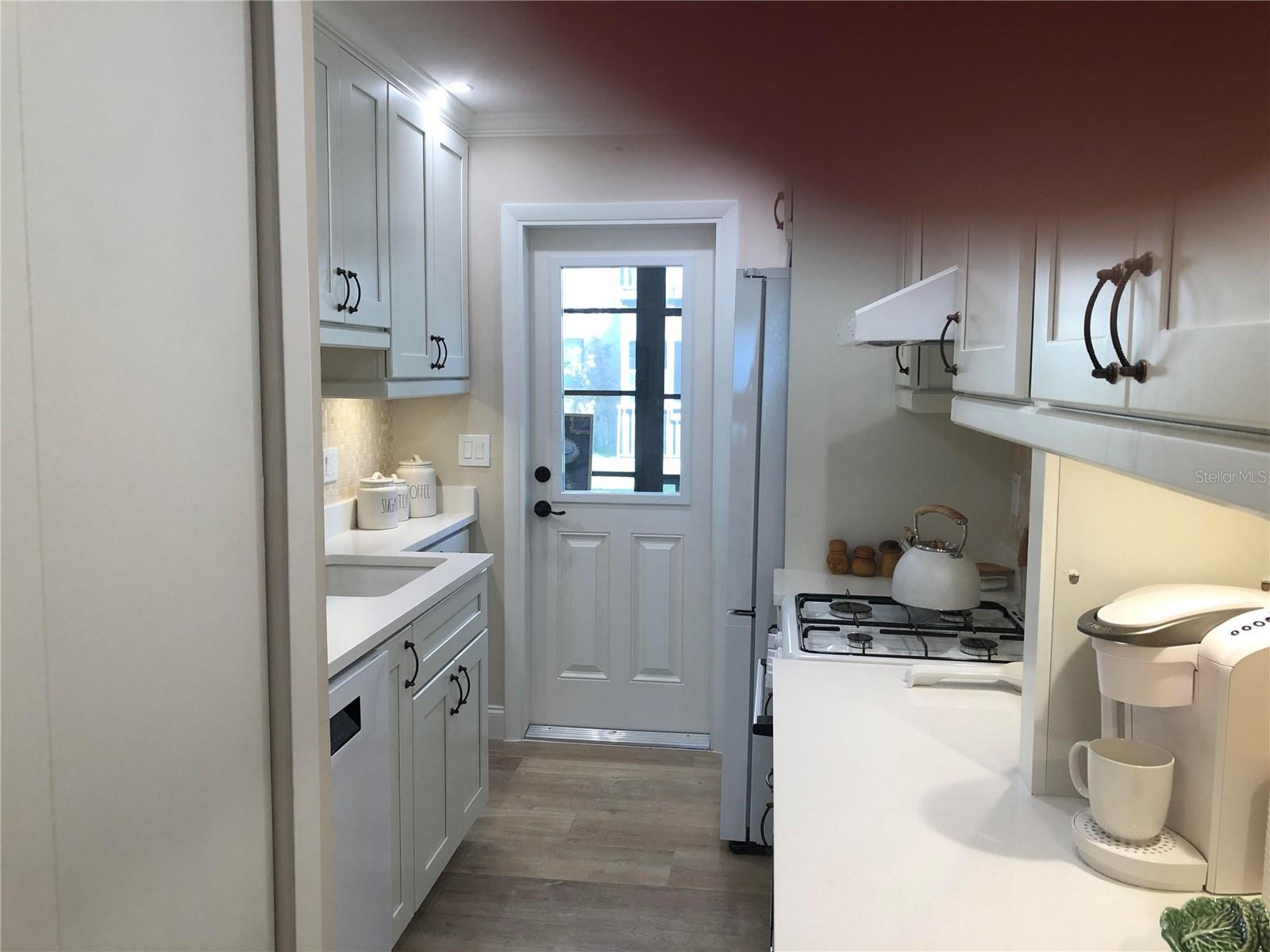 5969 TERRACE PARK DR N #104, ST PETERSBURG, FL — photo 6