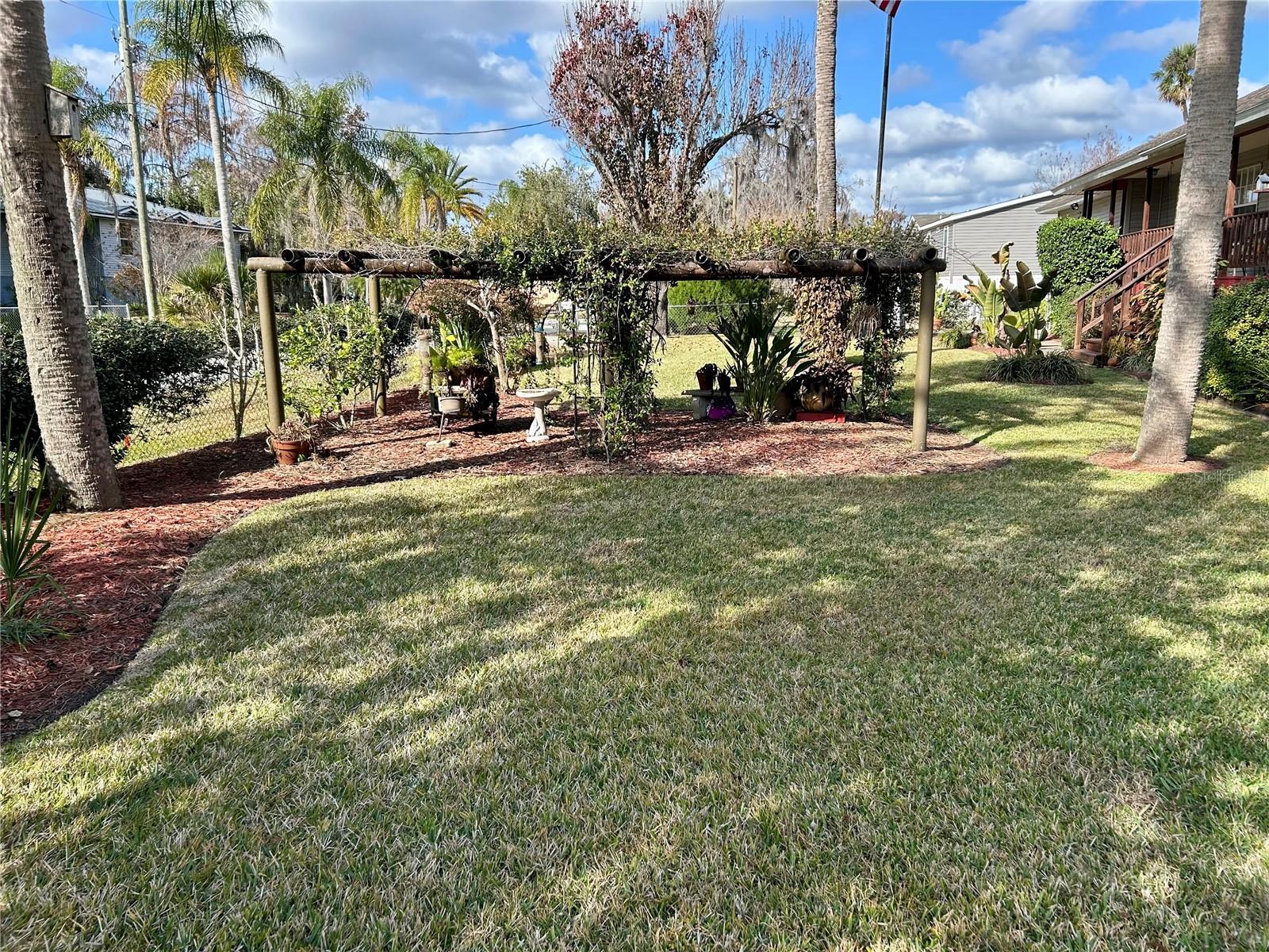 55730 HOLIDAY  CIRCLE, ASTOR, FL — photo 8