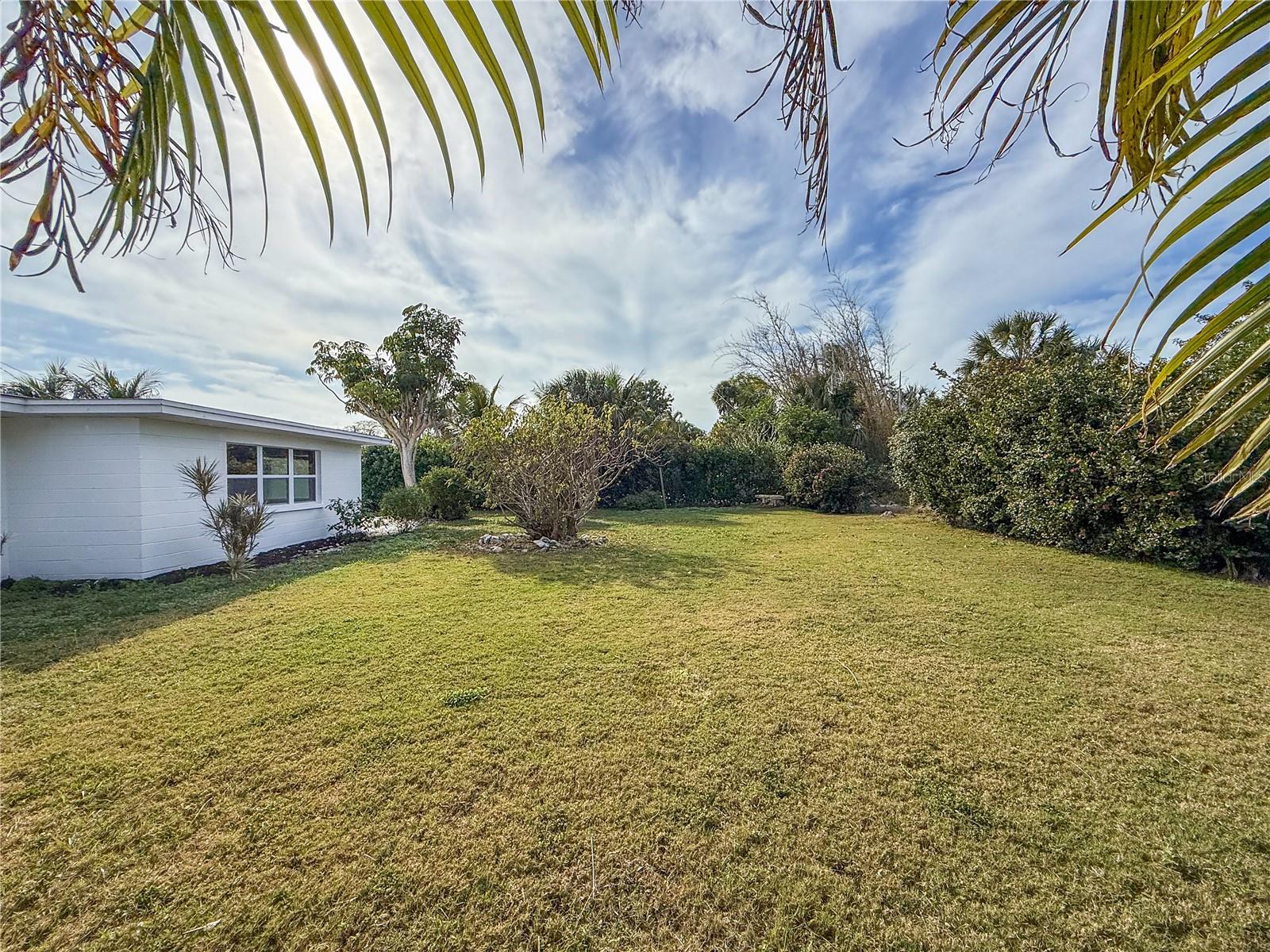 510 69TH ST, HOLMES BEACH, FL — photo 4