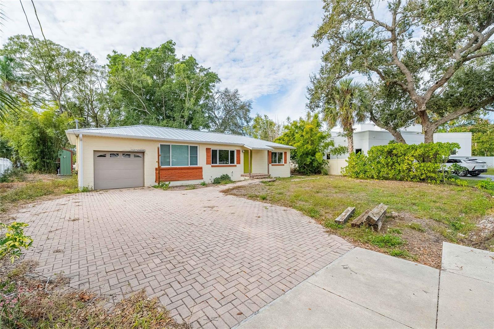6213 SANDERS DR, TAMPA, FL — photo 11