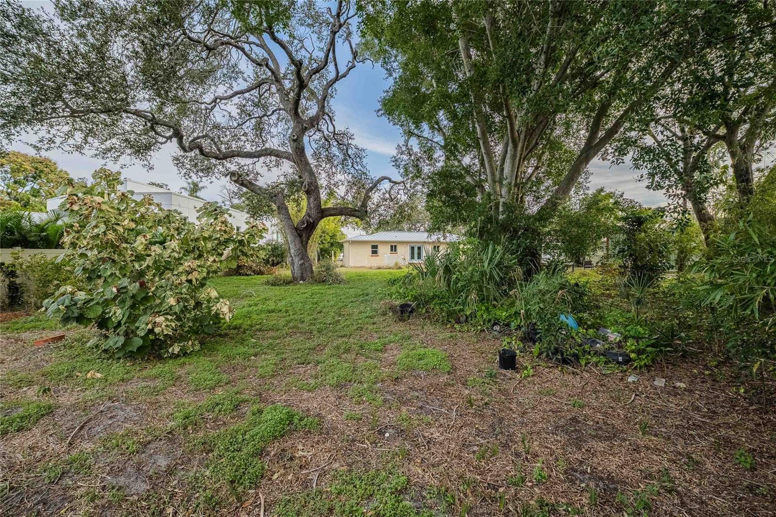 6213 SANDERS DR, TAMPA, FL — photo 17