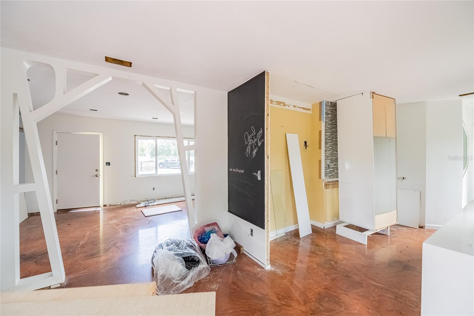 6213 SANDERS DR, TAMPA, FL — photo 24
