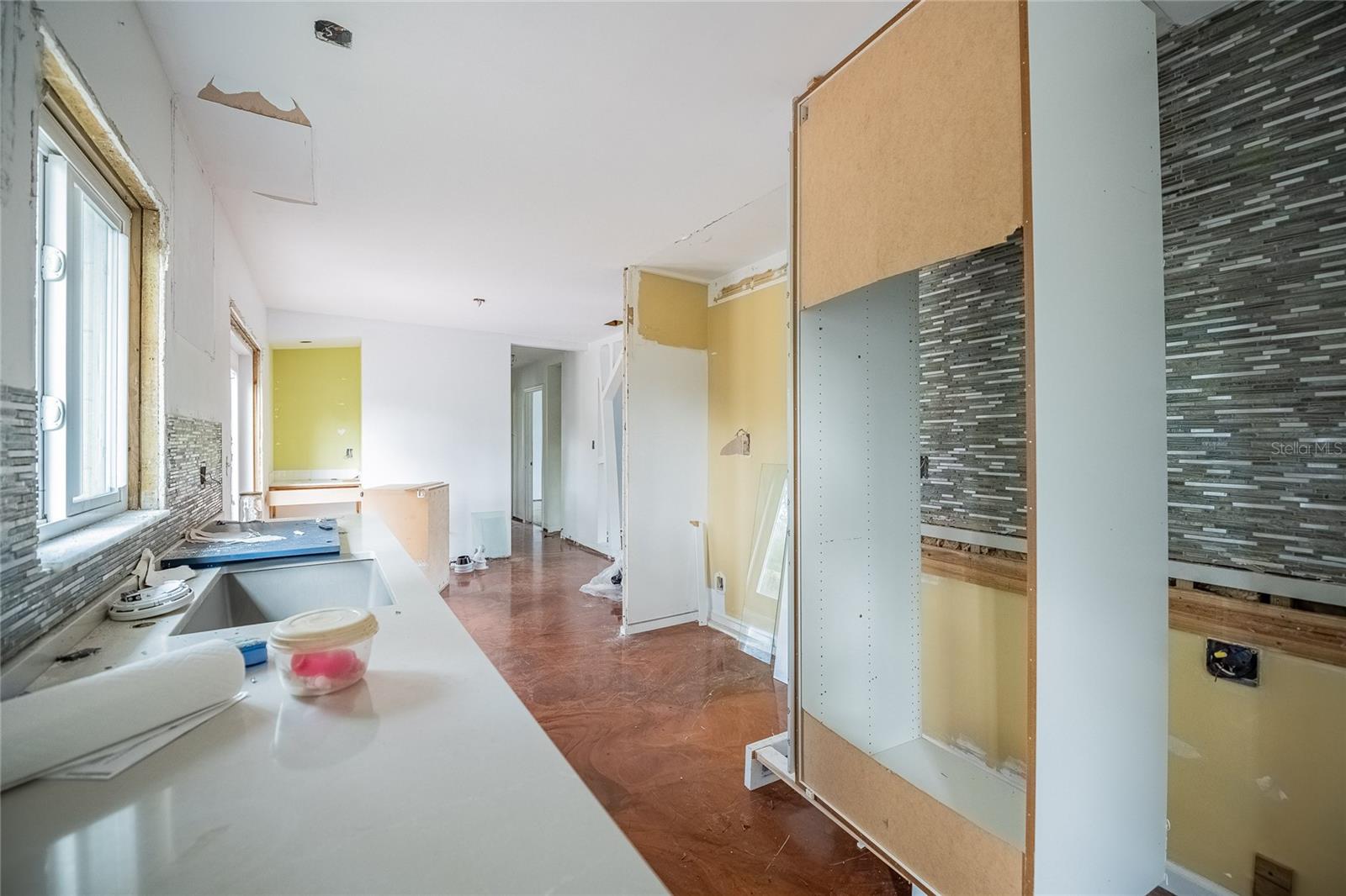 6213 SANDERS DR, TAMPA, FL — photo 27